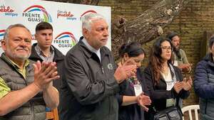 Video: Fernando Lugo reaparece en público durante la plenaria nacional del Frente Guasú - Política - ABC Color