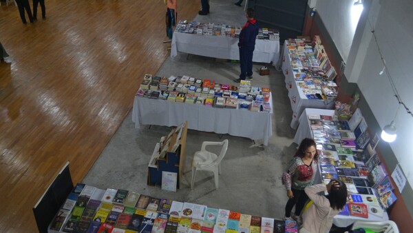 La 4ª edición de la Feria Nacional del Libro de Pilar cierra este sábado