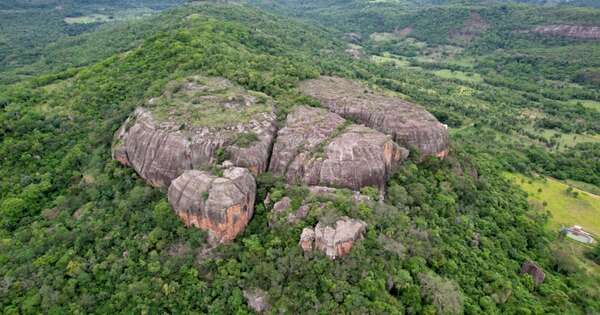La Nación / Cerro Pa’û, una grieta milenaria abierta a un bello paisaje boscoso
