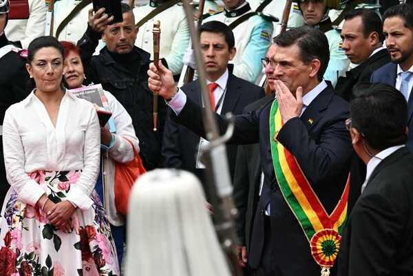 Rodrigo Paz promete que Bolivia "nunca más" estará "de espalda al mundo"