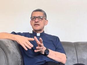 "La Virgen no hace milagros: Dios actúa por su intercesión"