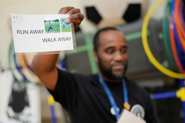 EEUU: enseñarán lecciones de seguridad con armas de fuego en escuelas públicas