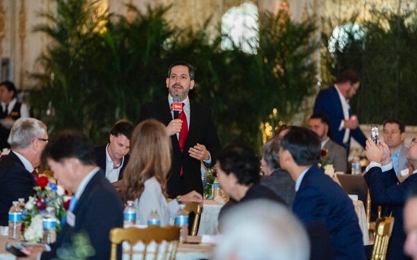 Raúl Latorre pone a Paraguay en el radar de los grandes capitales en Mar-a-Lago - El Trueno