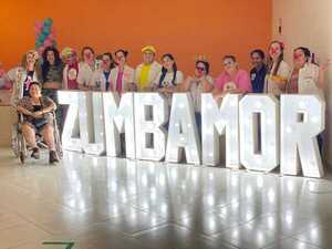 Doctores de la Risa Paraguay invitan a bailar para regalar sonrisas en Navidad | Unicanal