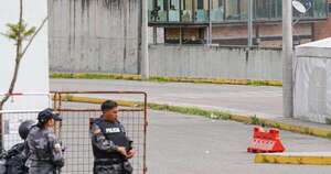La Nación / Ecuador: reportan 4 muertos y 44 reclusos heridos en un tiroteo en una cárcel