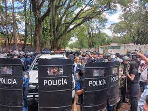 Cierran locales de votación y se inicia conteo para TREP - ADN Digital