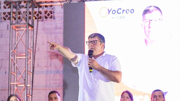 Dani Mujica celebra contundente victoria en Ciudad del Este