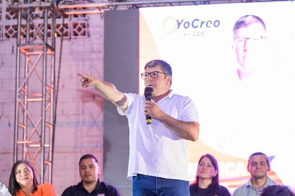 Elecciones en CDE: candidato colorado felicitó a Daniel Mujica por la aplastante victoria - ABC en el Este - ABC Color