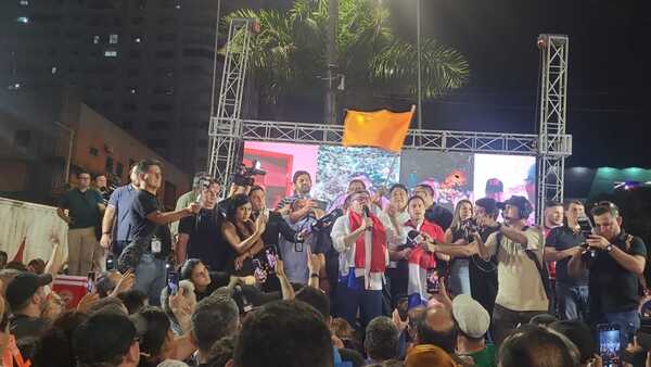 Mujica dice que colorados gastaron millones de dólares en CDE, pero que la razón de la gente pudo más