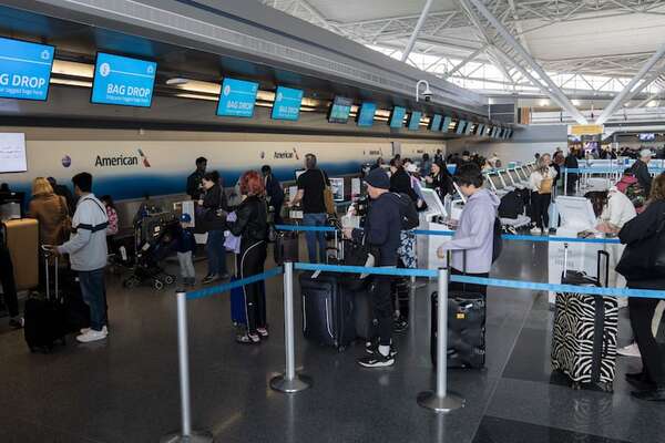 Más de dos mil vuelos cancelados en EE.UU. en un día por el cierre del Gobierno - Mundo - ABC Color