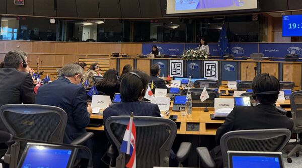 Legisladores de todo el mundo alertan sobre la expansión global de la influencia china en la plenaria de IPAC 2025