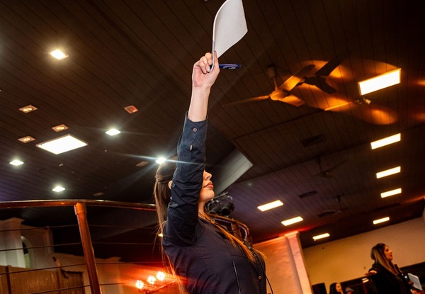 Hoy lunes, Feria Mbarete con 7.000 vacunos de invernada por pantalla