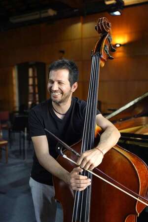 El contrabajo vuelve a ser protagonista con conciertos, clases y nuevos solistas paraguayos - Música - ABC Color
