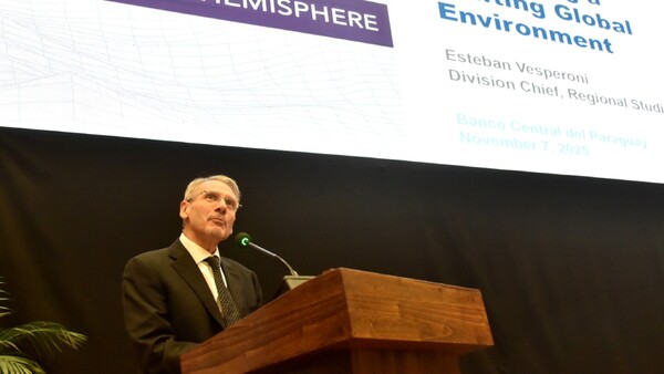 FMI advierte que alto nivel de deuda dificulta alcanzar meta de inflación