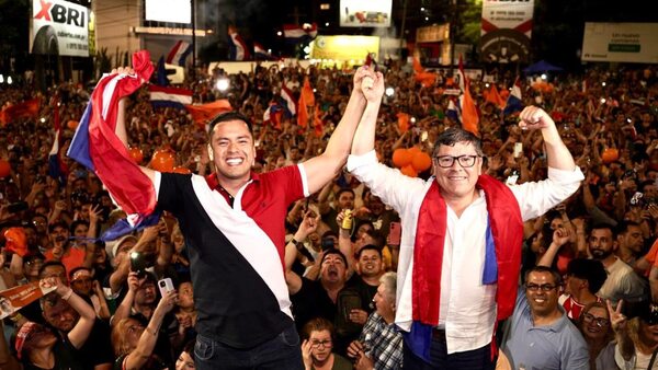 Miguel Prieto celebra la victoria de Mujica y proyecta su regreso político