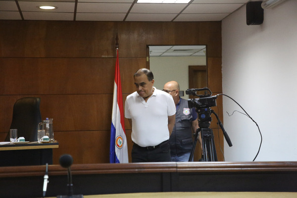 Exintendente Roberto Cárdenas cumplirá ocho años de prisión por lesión de confianza - PDS RADIO Y TV