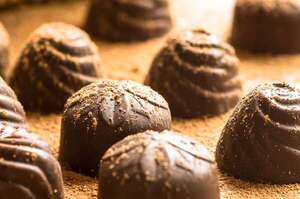 Bombones de cacao 100% y pimienta rosa: el snack saludable y potente que sustituye al café  - Gastronomía - ABC Color