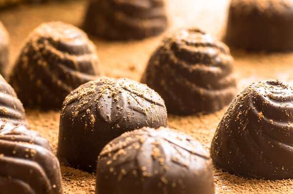 Bombones de cacao 100% y pimienta rosa: el snack saludable y potente que sustituye al café  - Gastronomía - ABC Color