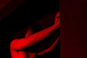 Se inaugura "Rojos Zepelines", de Sergio Ozuna, en Menstetic Sauna