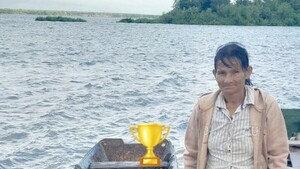 Ña Catalina, la canoera más rápida de Ayolas