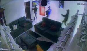 Comerciante repele a tiros un asalto tipo comando en su vivienda en Ciudad del Este  - ABC en el Este - ABC Color