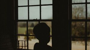 Imputan a padrastro que habría abusado de tres niños contagiándoles sífilis  y VIH