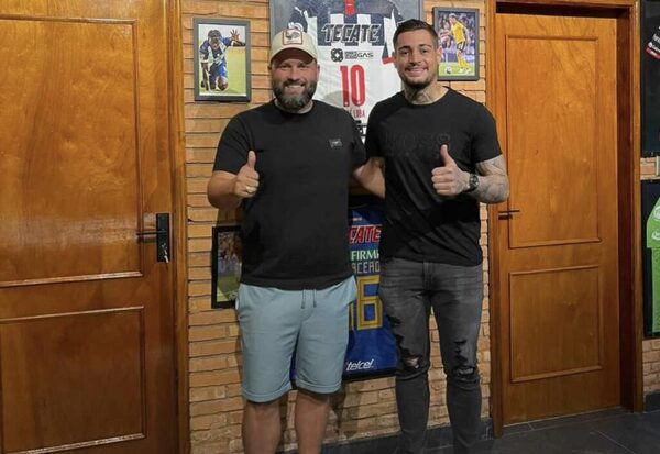 Popular / "Si vuelve al fútbol paraguayo, fallaría como agente"