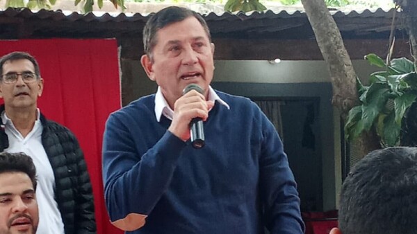 Senador Ramón Retamozo anuncia a Luis Pettengill como candidato a presidente de la República