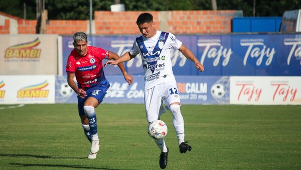 El 2 de Mayo reacciona sobre el final para sumar de a tres