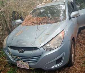 Hallan vehículo abandonado utilizado en intento de robo a cajero automático en La Paz - Policiales - ABC Color