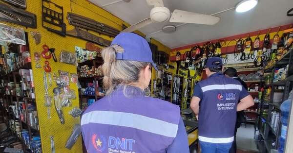 La Nación / DNIT clausura 13 locales de venta de repuestos de automóviles por no emitir comprobantes
