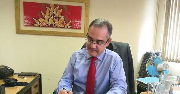 La Nación / Desestiman denuncia contra exfiscal general y otras autoridades