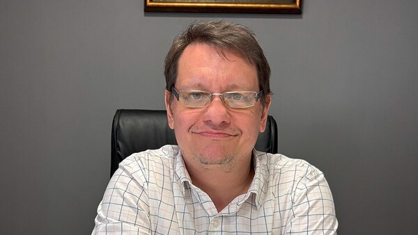 Atrapados en sus redes: Las redes sociales son valiosas, pero no son la estrategia