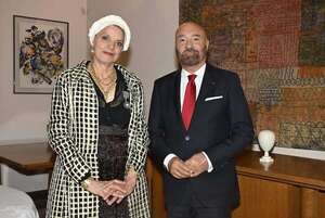 Francia condecoró a  Milda Rivarola con la Orden  de las Artes y las Letras - Sociales - ABC Color