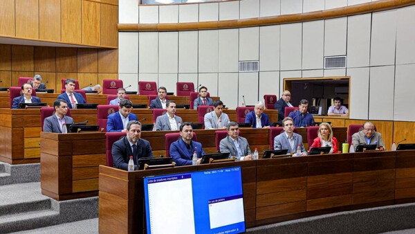 Constructoras esperan propuestas para destrabar la crisis por deudas