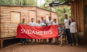 SUDAMERIS Y TECHO CONSTRUYEN 5 VIVIENDAS DE EMERGENCIA EN ALTO PARANÁ