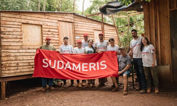SUDAMERIS Y TECHO CONSTRUYEN 5 VIVIENDAS DE EMERGENCIA EN ALTO PARANÁ