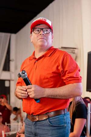 Dani Mujica: ¿por qué usa el apellido materno como el principal? - Política - ABC Color