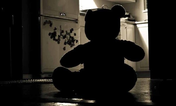 Policía detiene a una madre que habría consentido que su ex pareja abusara de su hija – Prensa 5