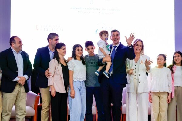 Programa de cuidado alternativo y adopción cumple su primer año, con 858 familias de la guarda incorporadas
