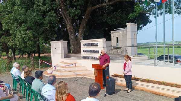Municipalidad de Capitán Miranda inaugura la Plazoleta "Don Eleazar Schapovaloff"