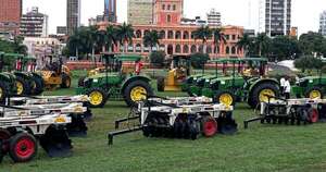 La Nación / Maquinarias entregadas a gobernaciones están dando resultados, afirma vicepresidente