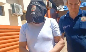 Profesor acusado de abuso sexual en Villarrica es detenido tras un mes prófugo - OviedoPress