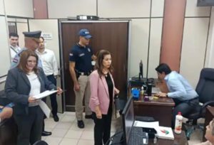 Allanan oficinas de la Diben por supuesta malversación de recursos en pandemia