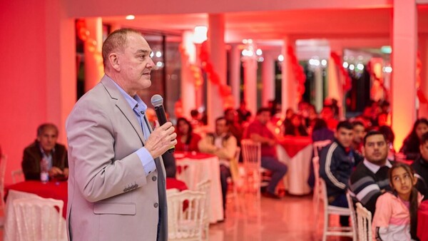 El disgusto de González Vaesken hacia Javier Zacarías: "Hacer campaña pegado a él era un suicidio"