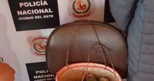 La Nación / Aprehenden a una mujer Ava Guaraní por comercialización de loros