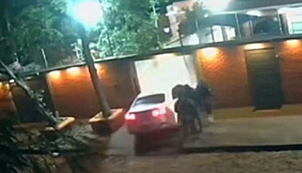 Rastrean a miembros de una banda que asestó serie de golpes domiciliarios en Alto Paraná  - Policiales - ABC Color