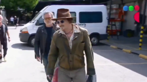Johnny Depp causa furor con su llegada en Argentina para el estreno de su película