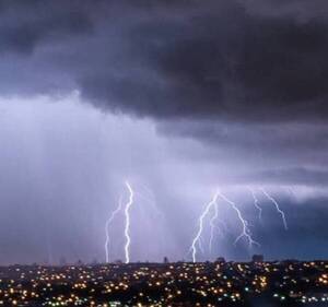 Ou jeýma hína la tiempo vai: vientos, lluvias, ere eréa