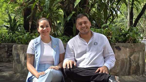 Miguel Prieto da su apoyo a Johanna Ortega, precandidata a intendenta por Asunción